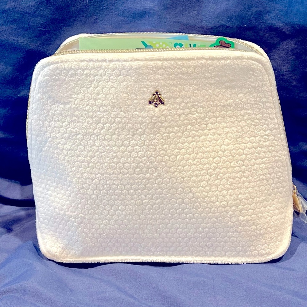 Guerlain Personal Pampering Cosmetic Pouch With A Variety Of Amazing Products